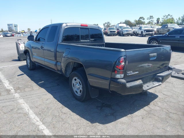 Toyota 2tr-fe 2015 5TFTX4CN6FX048819 Image 3