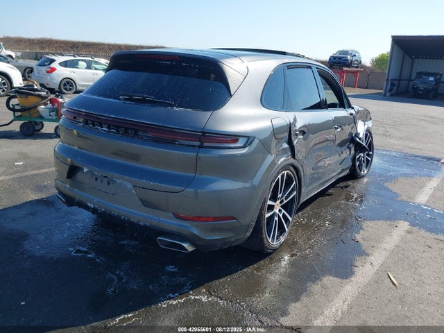 WP1AA2AYXSDA03578 Porsche 2025