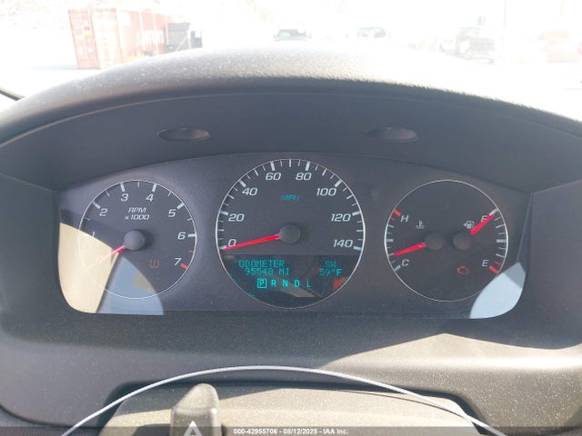 2G1WB5E3XE1174215 Chevrolet lfx