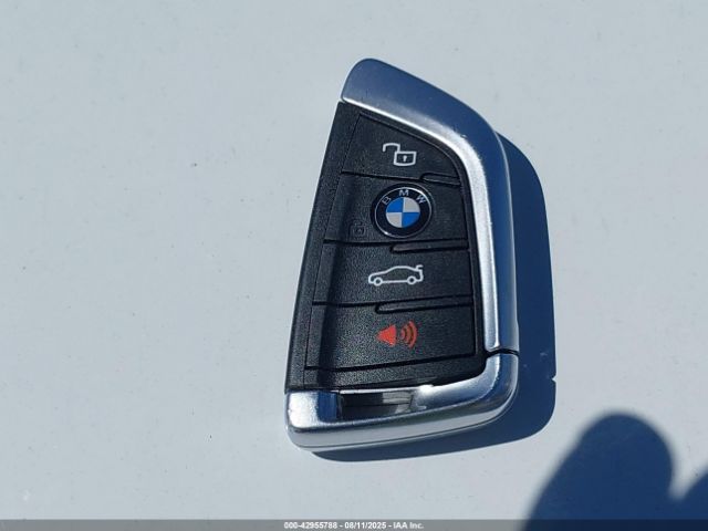 2021 BMW M3 WBS33AY07MFK73995 Photo 10