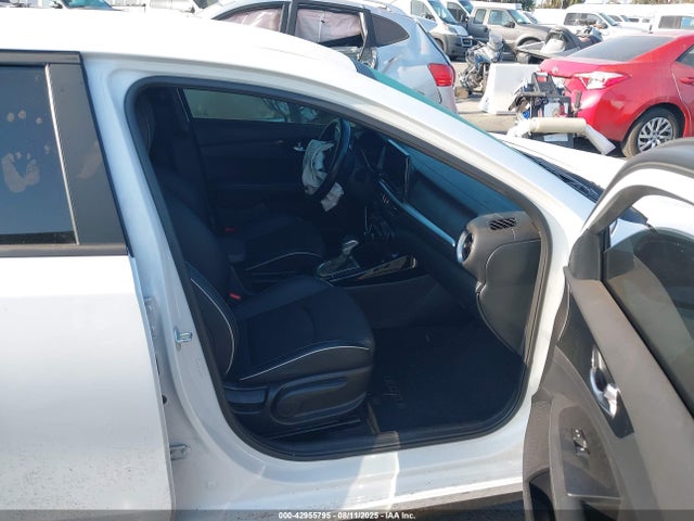 3KPF54AD7PE552665 KIA mpi nu