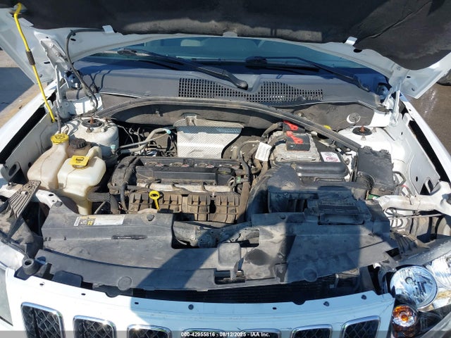 1C4NJCBA0GD641811 Jeep Compass