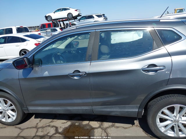 JN1BJ1CP3JW150965 Nissan Rogue Sport Sv