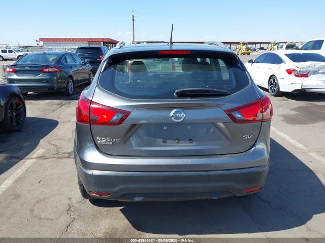 JN1BJ1CP3JW150965 Nissan Rogue Sport Sv