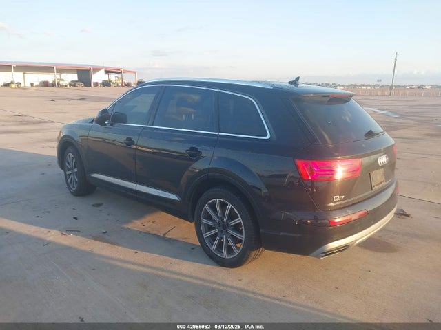 2019 AUDI Q7 WA1LHAF73KD045004 Photo 2