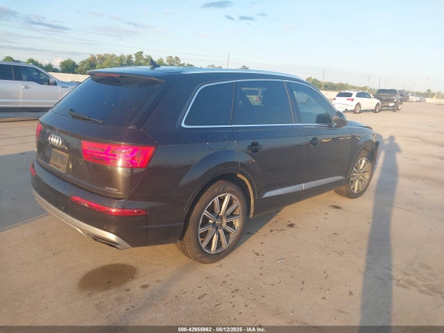 2019 AUDI Q7 WA1LHAF73KD045004 Photo 3
