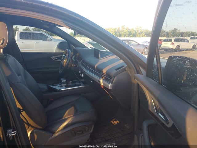 2019 AUDI Q7 WA1LHAF73KD045004 Photo 4