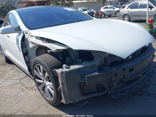 2014 TESLA MODEL S 5YJSA1H1XEFP58011 Photo 5