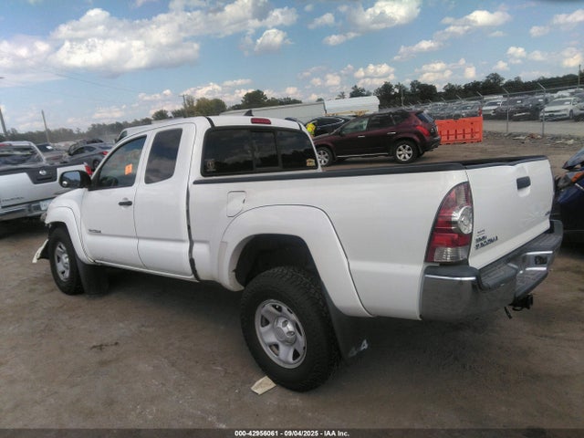 Toyota 2tr-fe 2014 5TFUX4EN5EX025211 Image 3