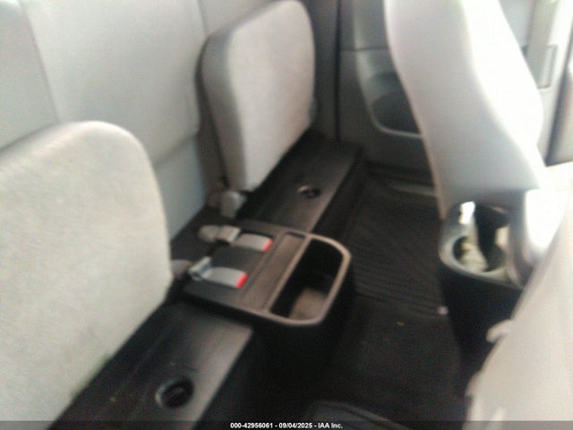 Toyota 2tr-fe 2014 5TFUX4EN5EX025211 Image 8
