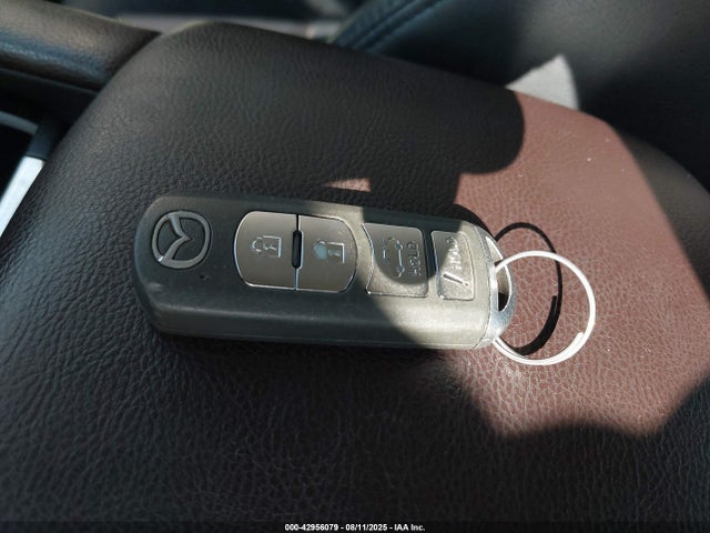 3MZBN1V39JM210790 Mazda py