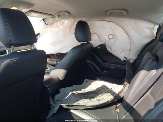 3MZBN1V39JM210790 Mazda py