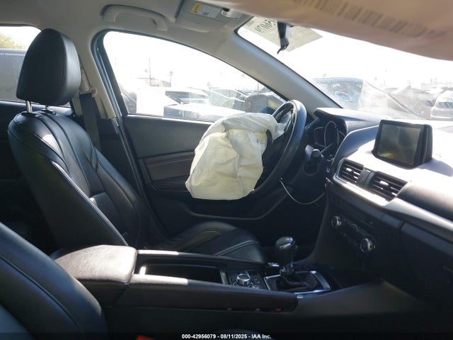 3MZBN1V39JM210790 Mazda py