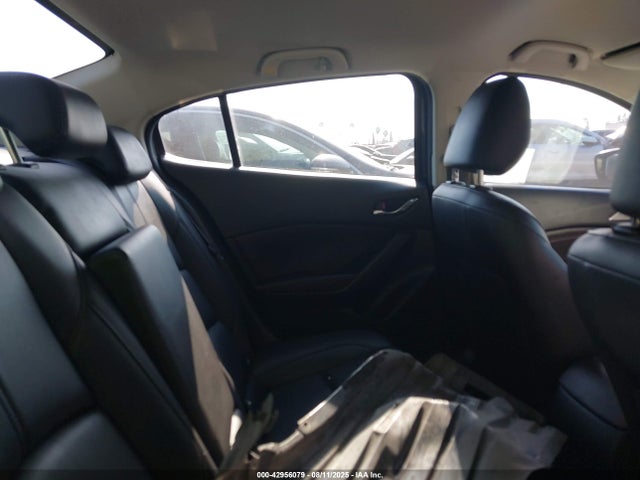 3MZBN1V39JM210790 Mazda py