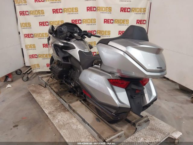 2025 HONDA GL1800 JH2SC7958SK700662 Photo 2
