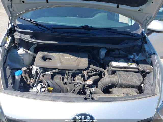 KNADM4A38H6037194 KIA 2017
