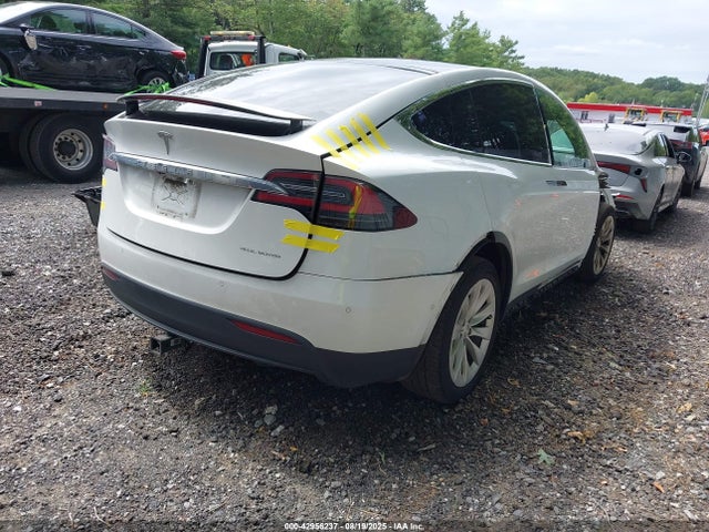 2020 TESLA MODEL X 5YJXCBE23LF263830 Photo 3