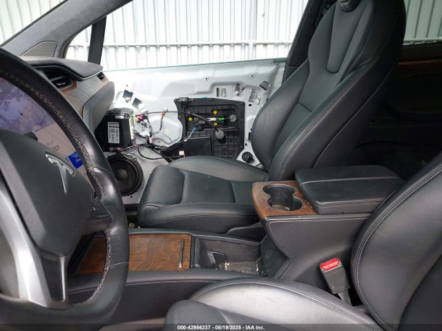 2020 TESLA MODEL X 5YJXCBE23LF263830 Photo 4
