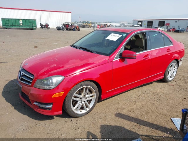 WDDGF8ABXEG159303 Mercedes-Benz C-Class