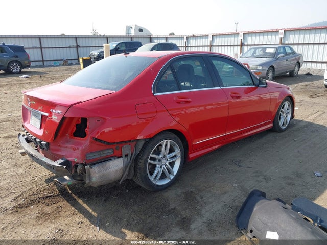 WDDGF8ABXEG159303 Mercedes-Benz C-Class