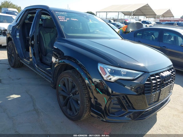 2022 AUDI Q3 WA1EECF35N1009489 Photo 0