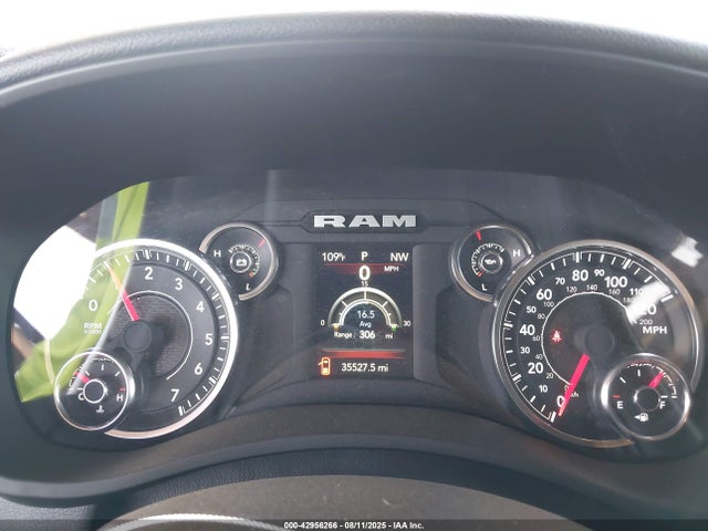 RAM 2024 2024 3C6UR5DJ7RG313344 Image 7