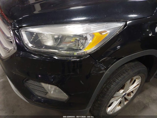 1FMCU9G93JUB49650 Ford 2018