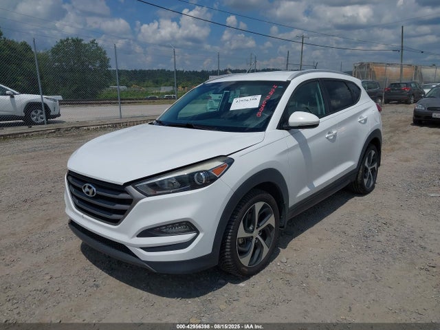 Hyundai Tucson 2016 KM8J33A23GU136974 Image 2
