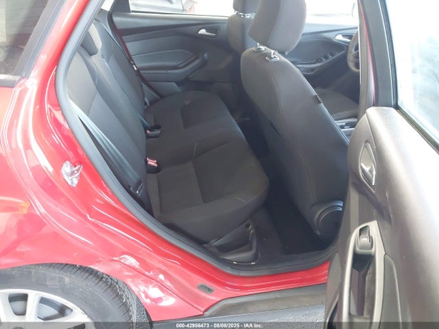 Ford Focus 2015 1FADP3F23FL203761 Image 8