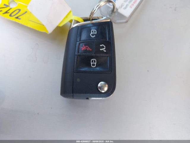 Volkswagen 2018 2018 3VV3B7AX9JM198542 Image 11