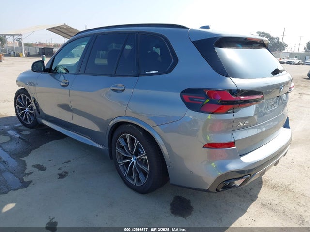 BMW 2025 2025 5UX43EU09S9Y31767 Image 3