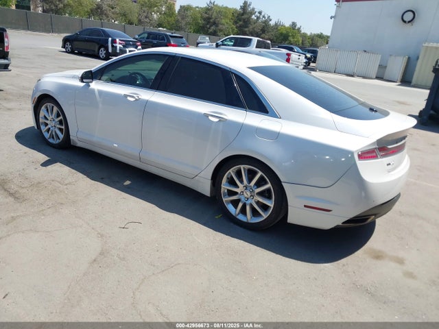 Lincoln 2016 2016 3LN6L2LU5GR611112 Image 3