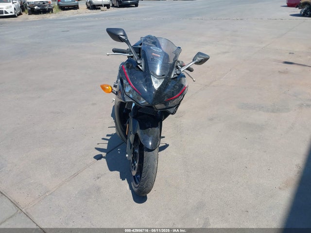 MH3RH06Y2JK017743 Yamaha Yzf-r3