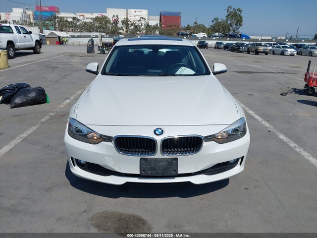 WBA3B1C59FK135802 BMW 320i