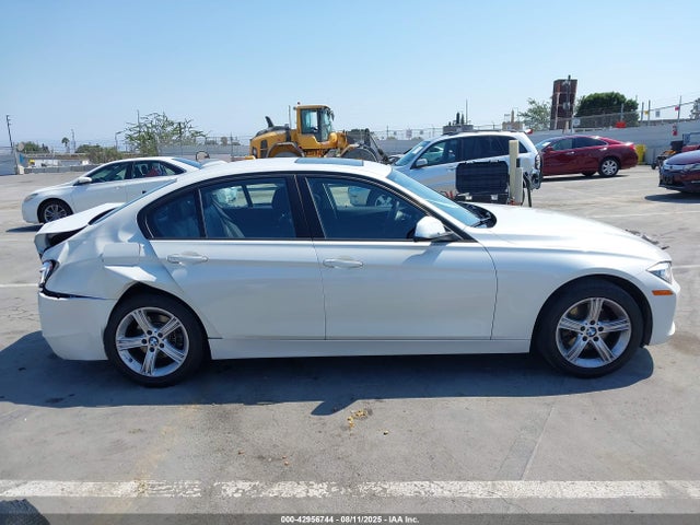 WBA3B1C59FK135802 BMW 320i