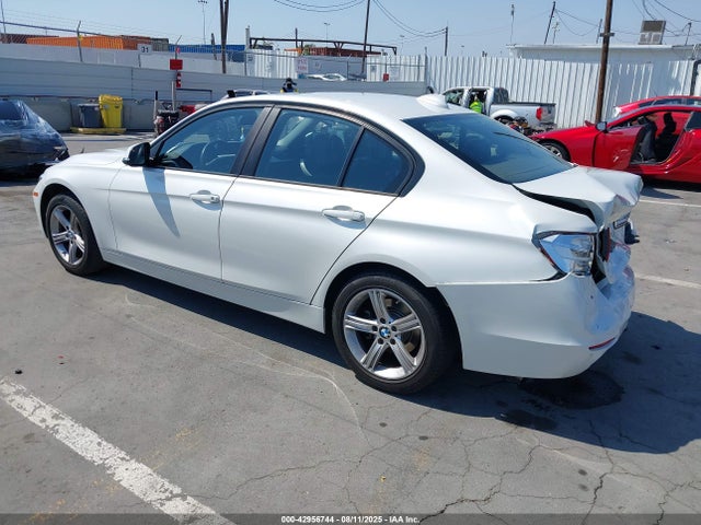 WBA3B1C59FK135802 BMW 320i