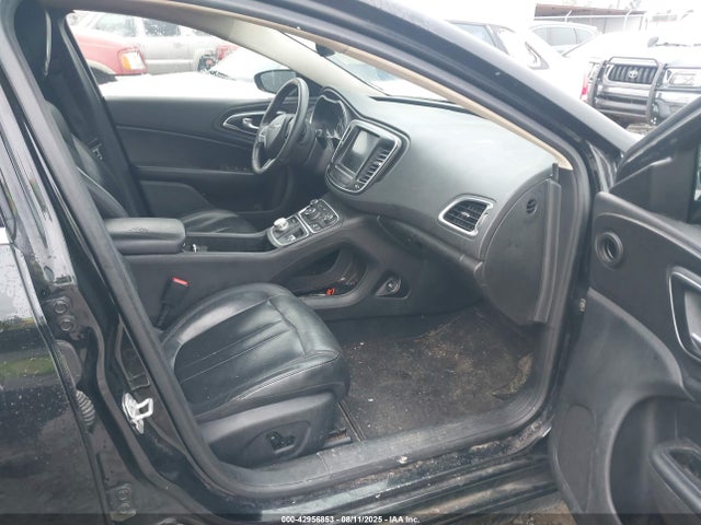 1C3CCCAB4GN188299 Chrysler 200