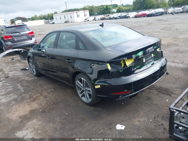 2020 AUDI A3 WAUAUGFFXLA033192 Photo 2