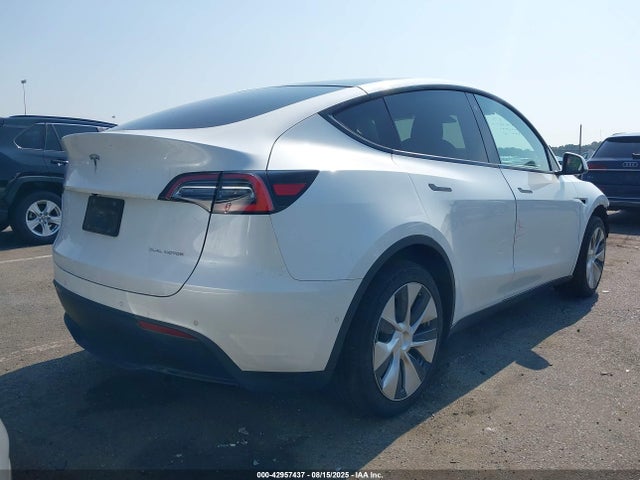 2020 TESLA MODEL Y 5YJYGDEE8LF044442 Photo 3