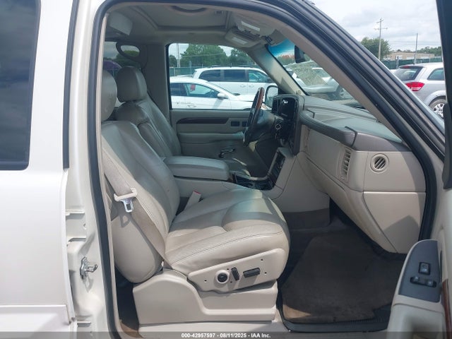 2004 CADILLAC ESCALADE ESV 3GYFK66N34G275691 Photo 4