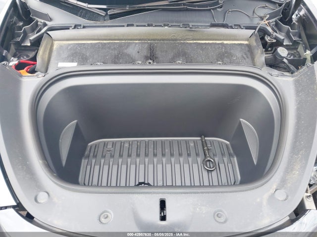 2024 TESLA MODEL Y 7SAYGDEEXRA227401 Photo 9