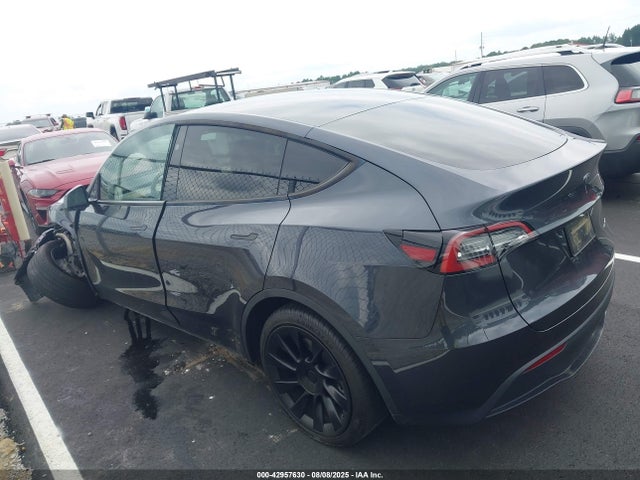 7SAYGDEEXRA227401 Tesla Model Y