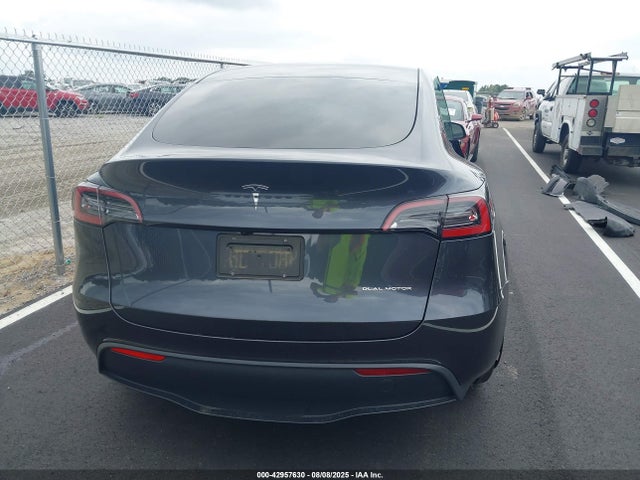 7SAYGDEEXRA227401 Tesla Model Y