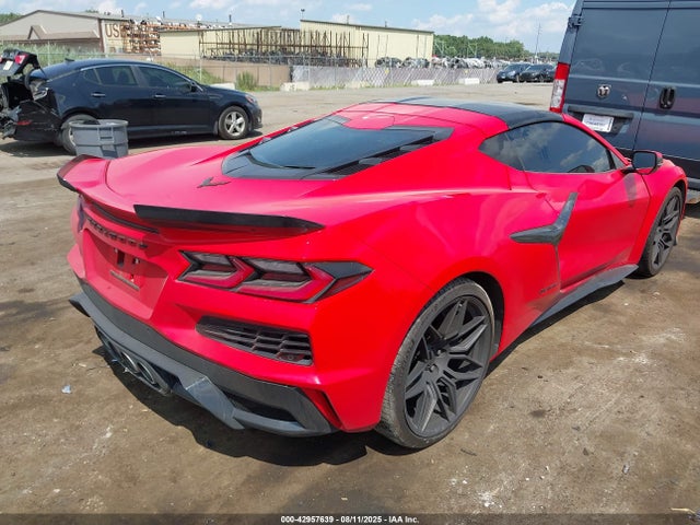 Chevrolet Lt6 2023 1G1YD2D39P5300200 Image 4