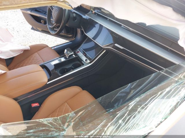 2023 AUDI S8 WAULSAF85PN001164 Photo 4