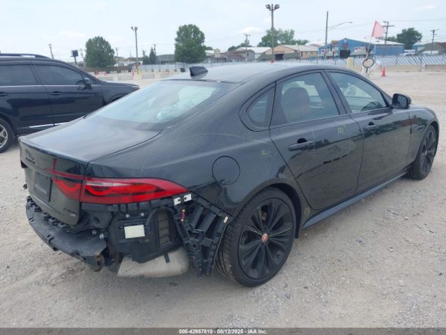 2021 JAGUAR XF SAJBL4GX4MCY88414 Photo 3