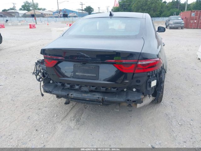 2021 JAGUAR XF SAJBL4GX4MCY88414 Photo 5