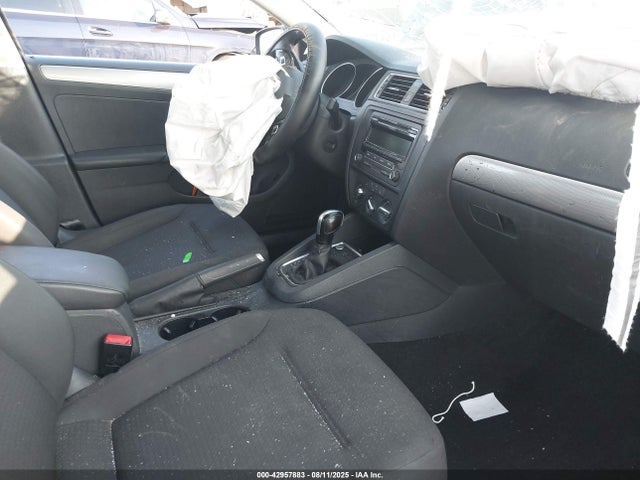 3VWD17AJ3FM342141 Volkswagen 1.8t