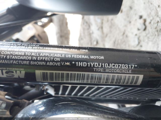 2018 HARLEY-DAVIDSON FLSL 1HD1YDJ10JC070317 Photo 9