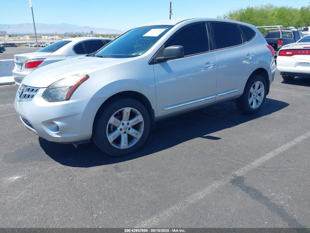JN8AS5MT1FW151732 Nissan Rogue